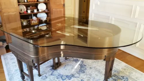 Piano Top Shaped Glass 